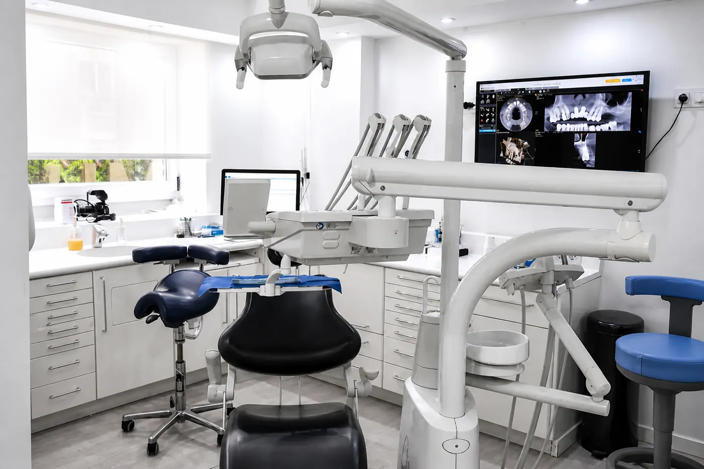 Sillón dental con tecnología avanzada